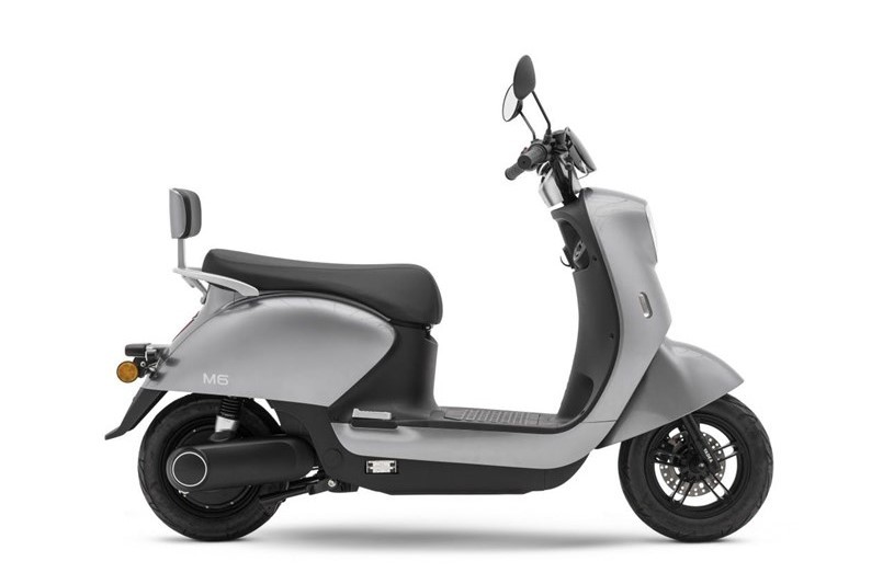 Скутер Yadea M6