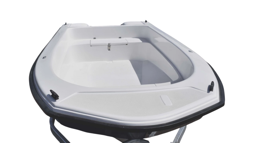 Лодка стеклопластиковая WYATBOAT 430 тримаран
